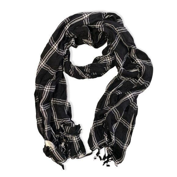 Gap Scarf black white plaid OS - Picture 3 of 5